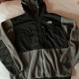 The North Face Vintage Denali with Hood Black and Gray Fleece Jacket